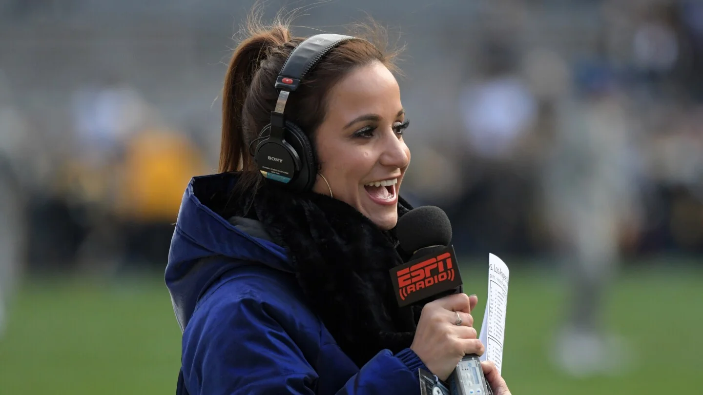 Photos Stir Debate Over Russini's ESPN Reporting Ties