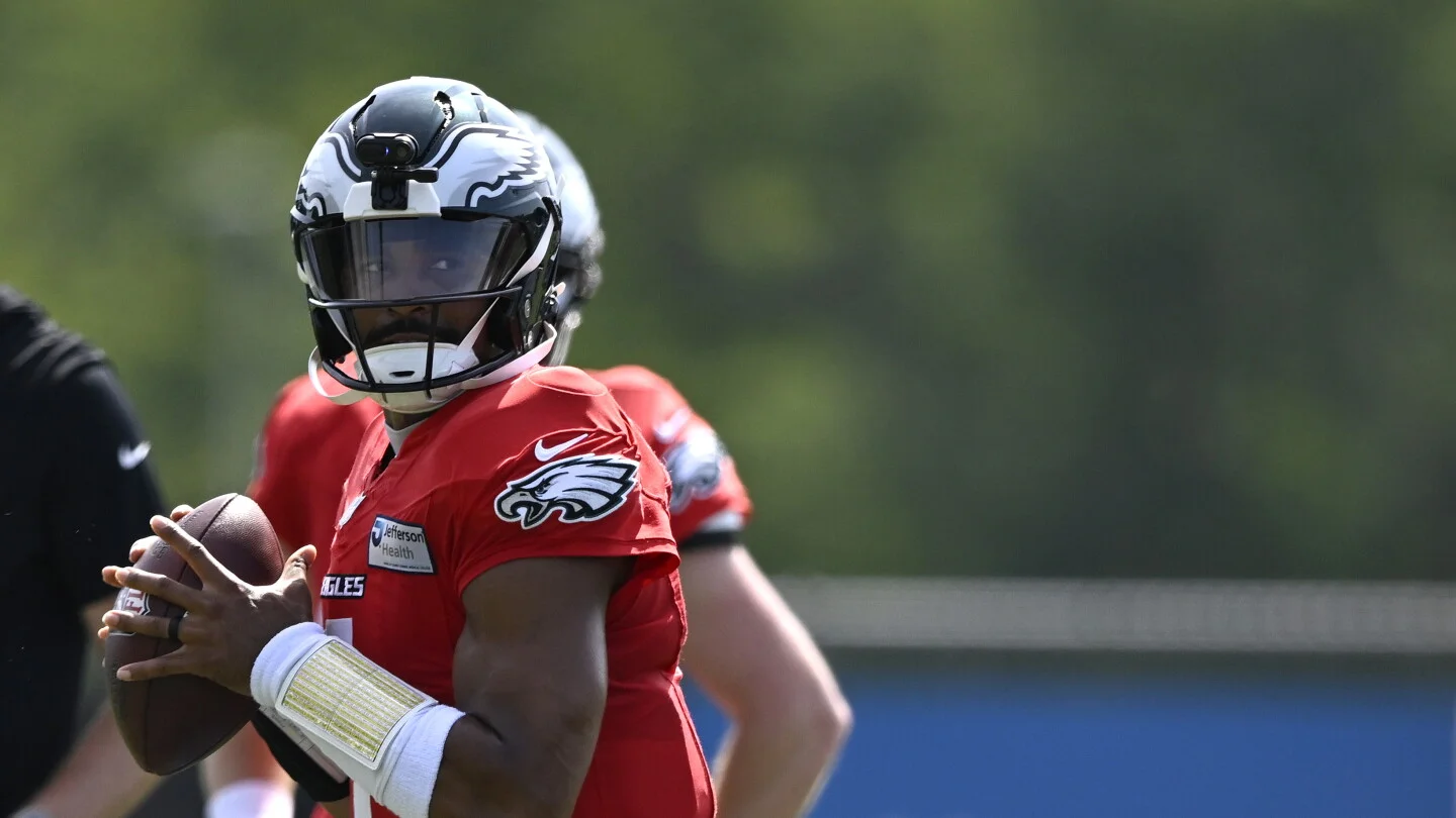 Hurts: He and A.J. Brown clearly grew apart after trade