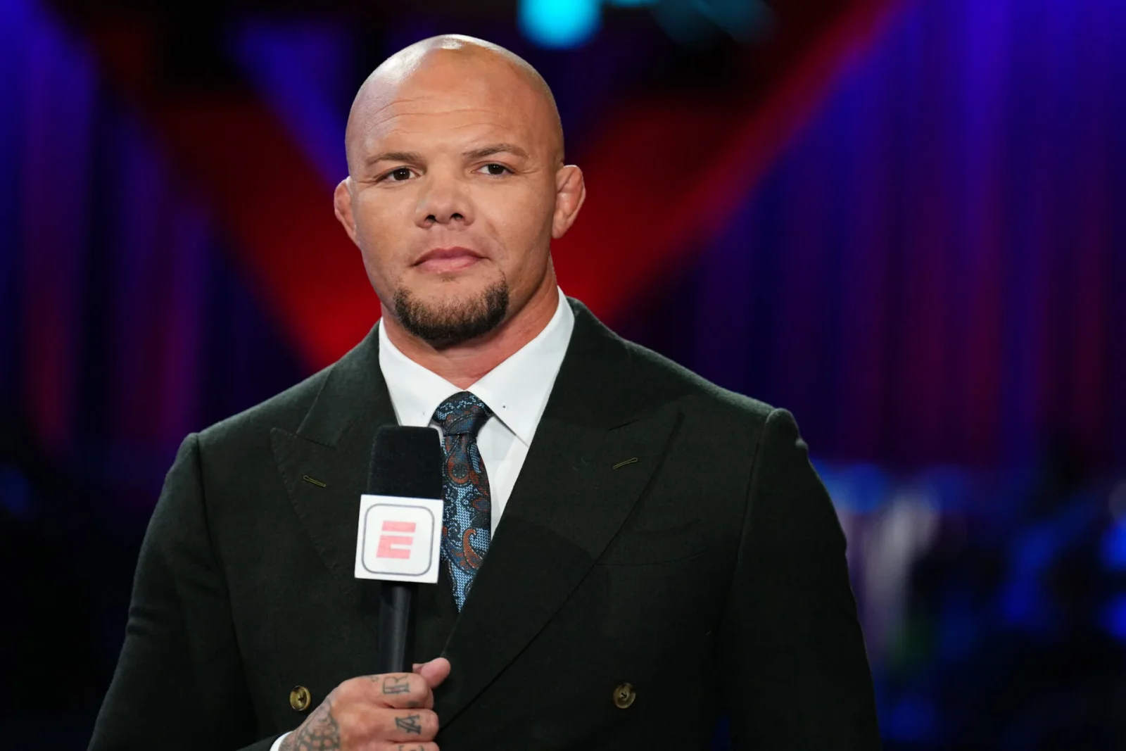 Dana White expresses hope for Anthony Smith after arrest