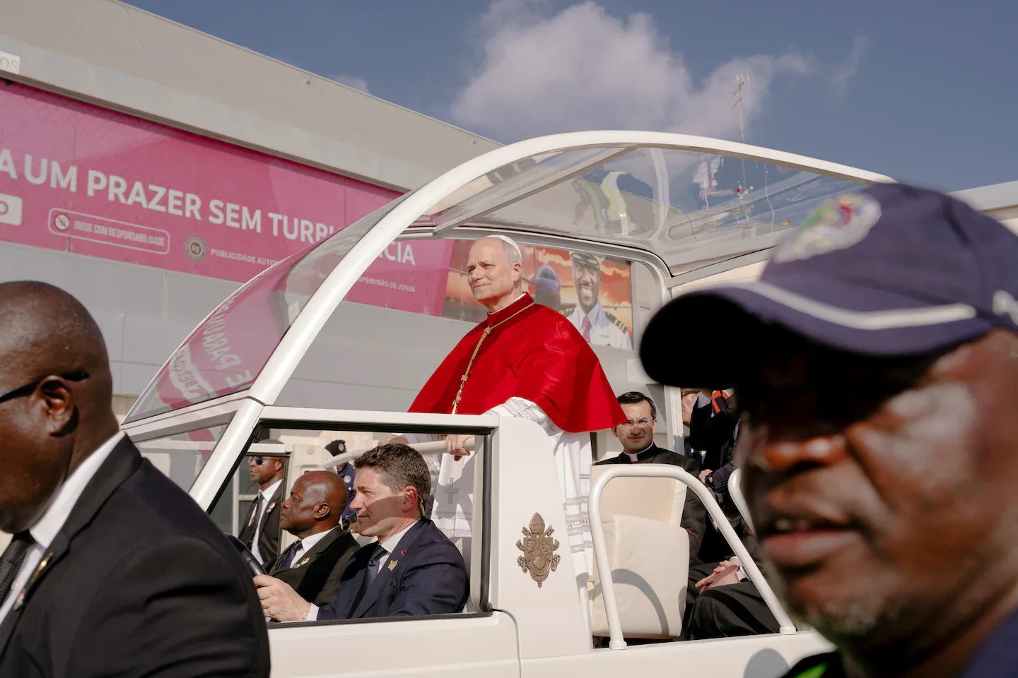 Angola Celebrates the American Pope While Questioning Trump’s War Policy