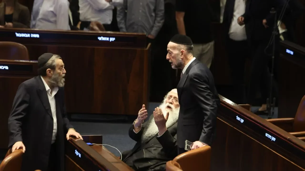 Israel Coalition Clears First Hurdle to Dissolve Knesset Amid Haredi Draft Crisis