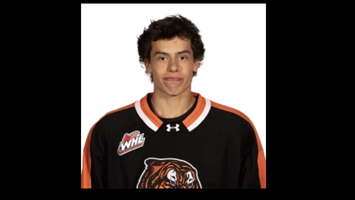 Penguins Nail a High-Scoring Wing with Liam Ruck at No. 22