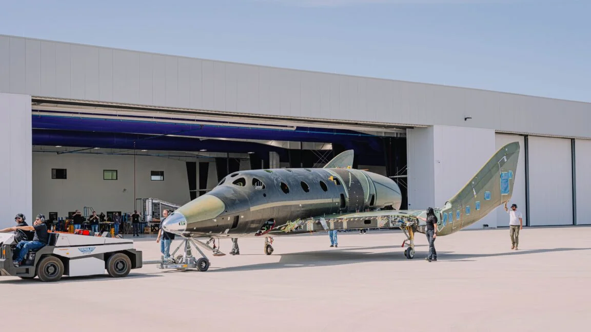 Virgin Galactic presses on with next-gen ship as cash dwindles