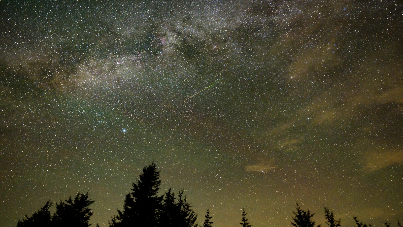 Brilliant fireball lights up Michigan skies, seen across the Great Lakes region