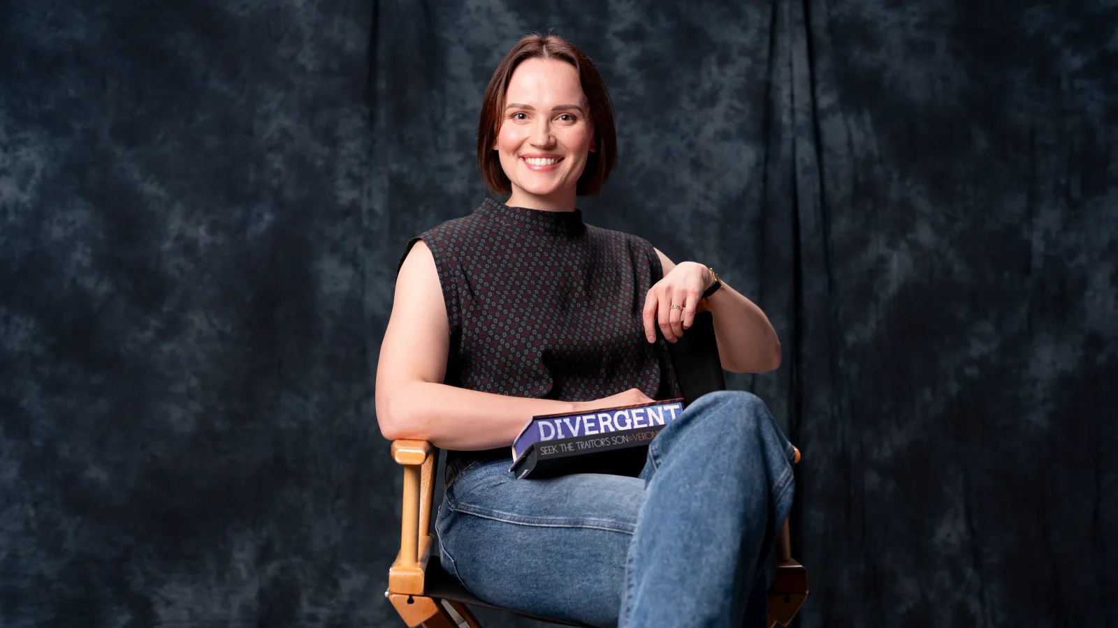 Veronica Roth unveils The Sixth Faction, a Divergent-alternate-timeline duology