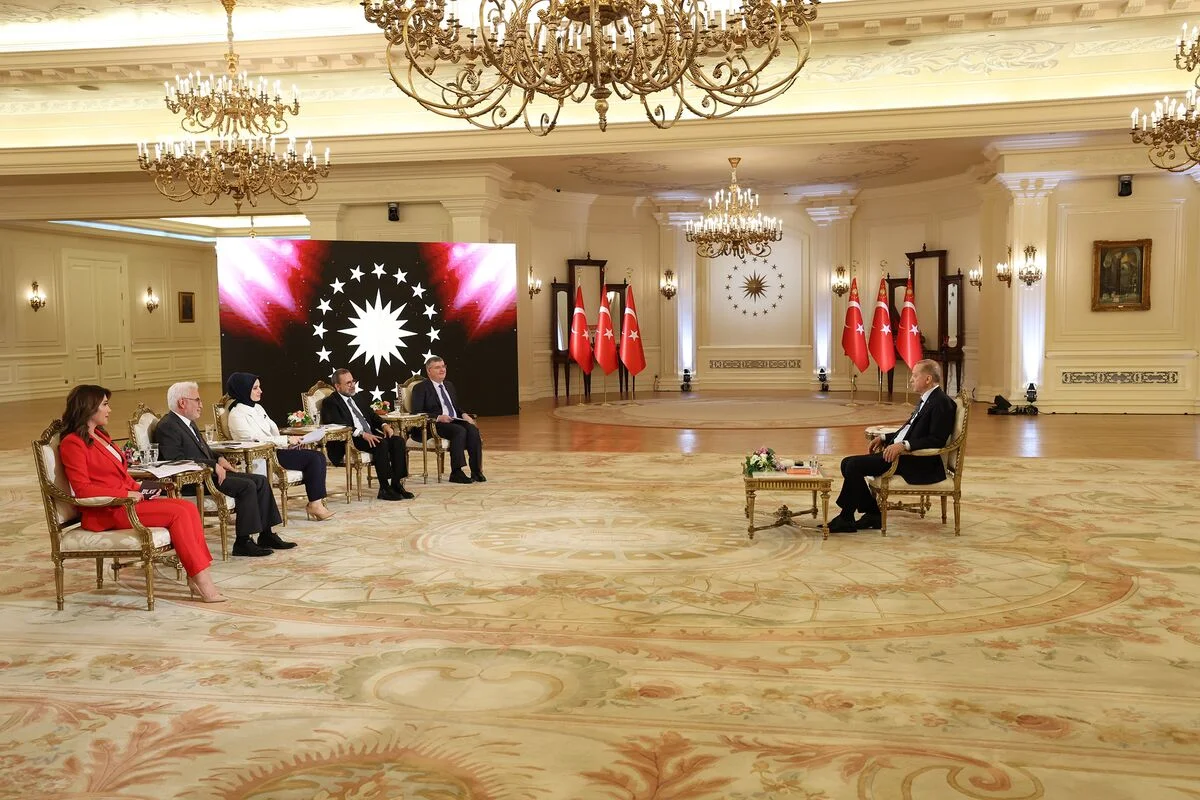 Erdogan Cancels Campaign Trips and TV Interview Due to Health Scare.