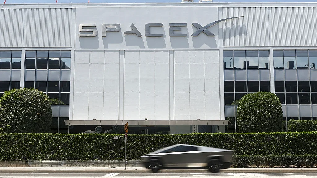 Google and SpaceX Strike $920 Million-a-Month Compute Pact Ahead of IPO