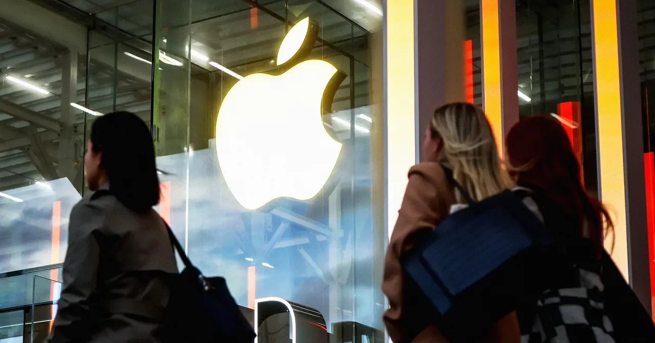 Apple Removes Major Chinese LGBTQ+ Dating Apps Following Government Pressure