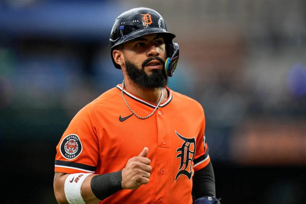 Torres Lands on 10-Day IL with Oblique Strain as Tigers Shuffle Infield