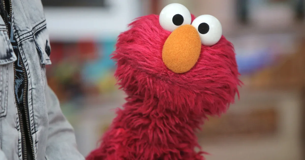Elmo Makes Team USA His World Cup Pick