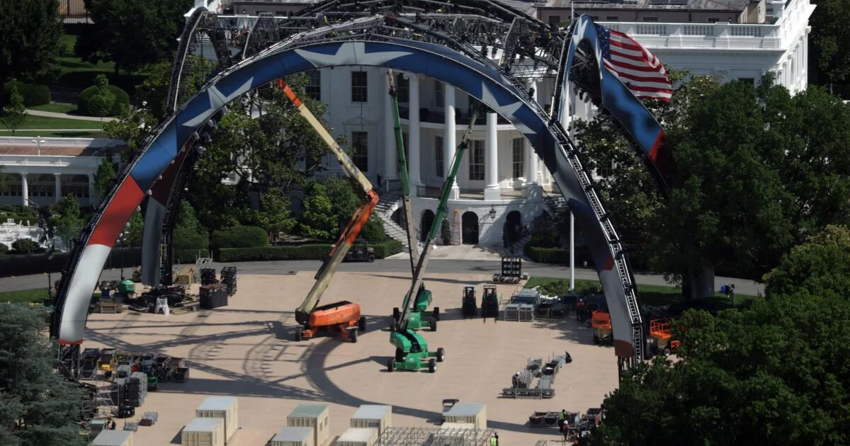 UFC at the White House Lawn and IndyCar on the Mall ignite National Park friction