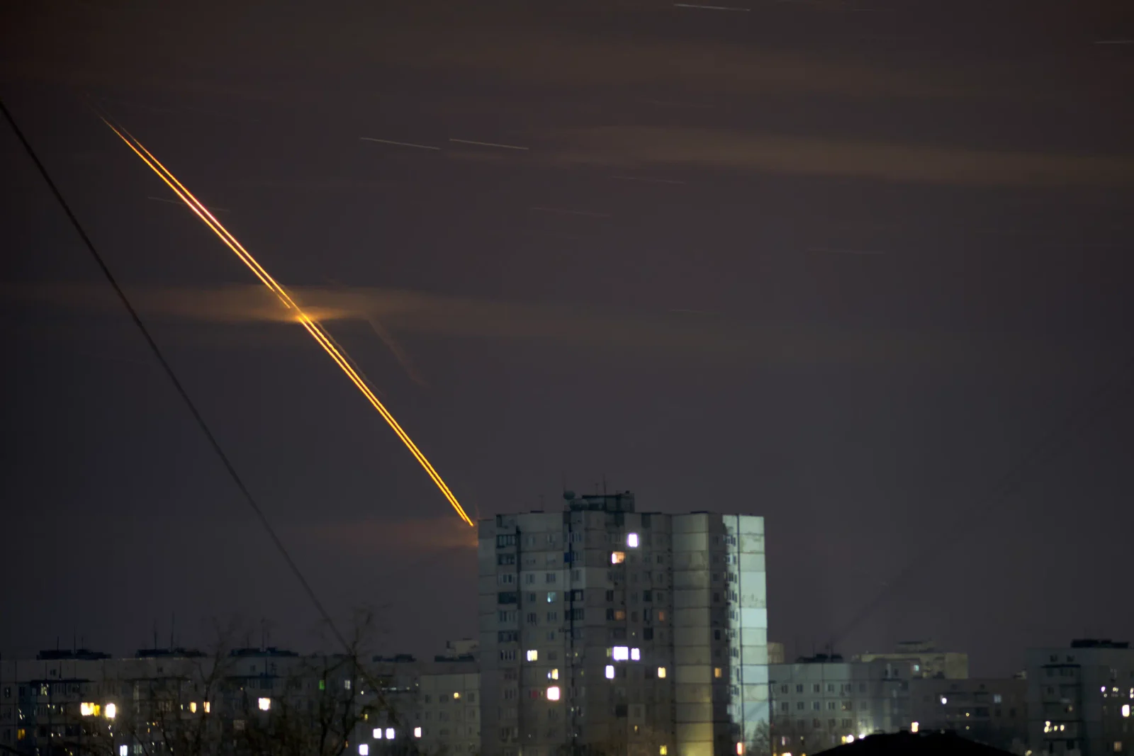 Russian strikes in Ukraine leave 10 dead, 20 injured.