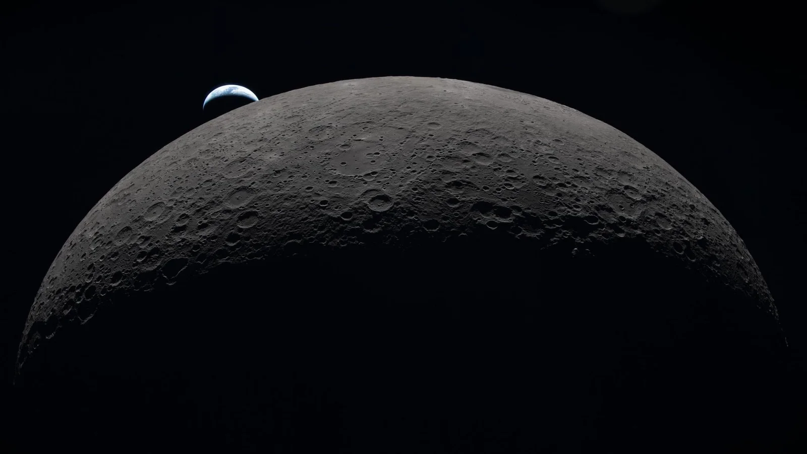 Moon Born in a 5-Hour Flash After Giant Impact, New Study Suggests
