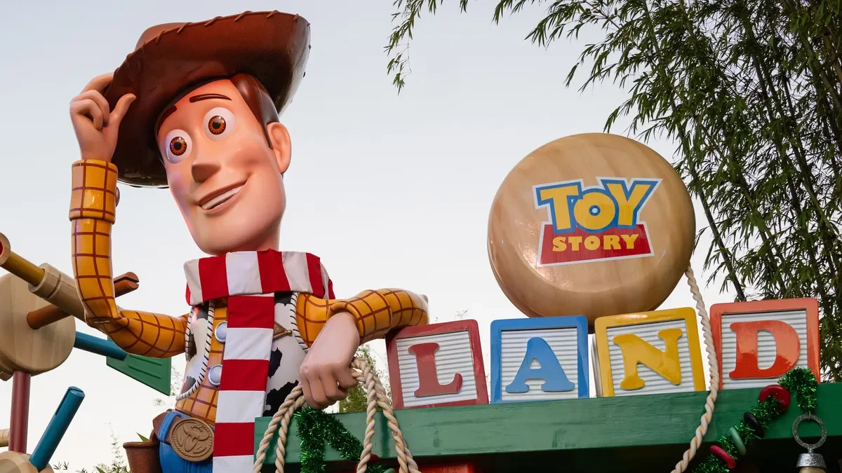Disney World's Hollywood Studios to Host New Hard-Ticketed Christmas Event