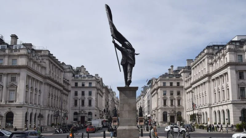 Banksy lampoons blind patriotism with new flag-wielding London statue
