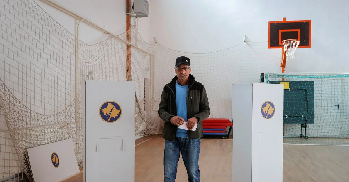 Serbs in North Kosovo Refuse to Participate in Local Elections