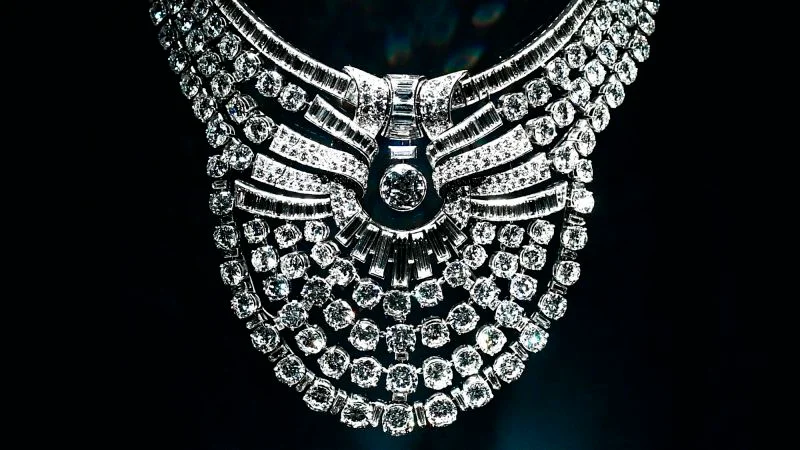 Daylight Vienna Heist: $4 Million Diamond Necklace Stolen From MAK