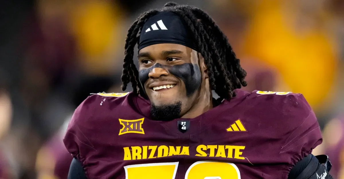 Eagles Look to Max Iheanachor as Lane Johnson’s Long-Term Replacement