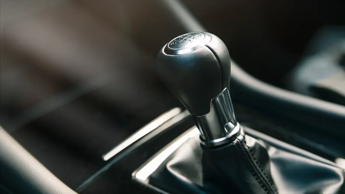 Teens Foiled in Carjacking Attempt Due to Manual Transmission