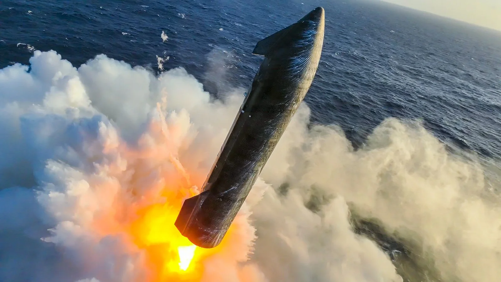 SpaceX Starship seals a soft sea splashdown in stunning new footage