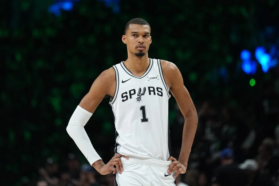 Wembanyama’s Game 3 burst elevates Spurs into elite company