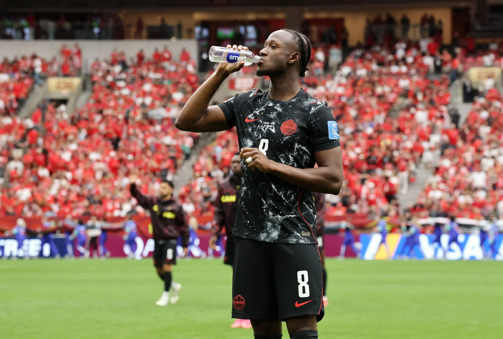 Canada’s Ismael Kone suffers horrific World Cup injury as Qatar are reduced to nine