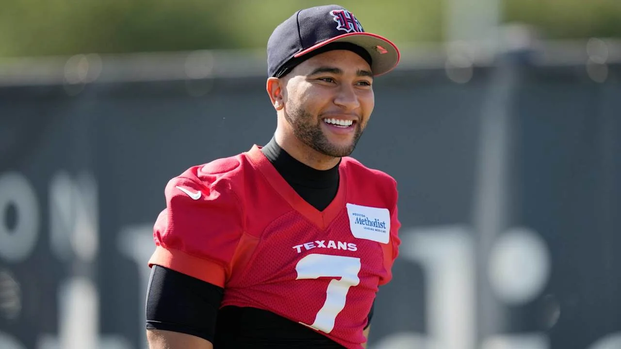 Stroud Bets on 2026 Breakthrough to Lock in Texans Extension
