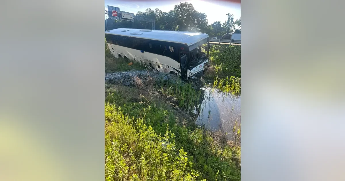 Five Dead in Virginia I-95 Bus Crash Triggers Major Delays