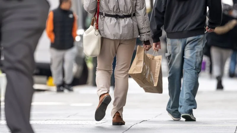 Record-low U.S. consumer morale sinks to new depths as war-driven inflation bites