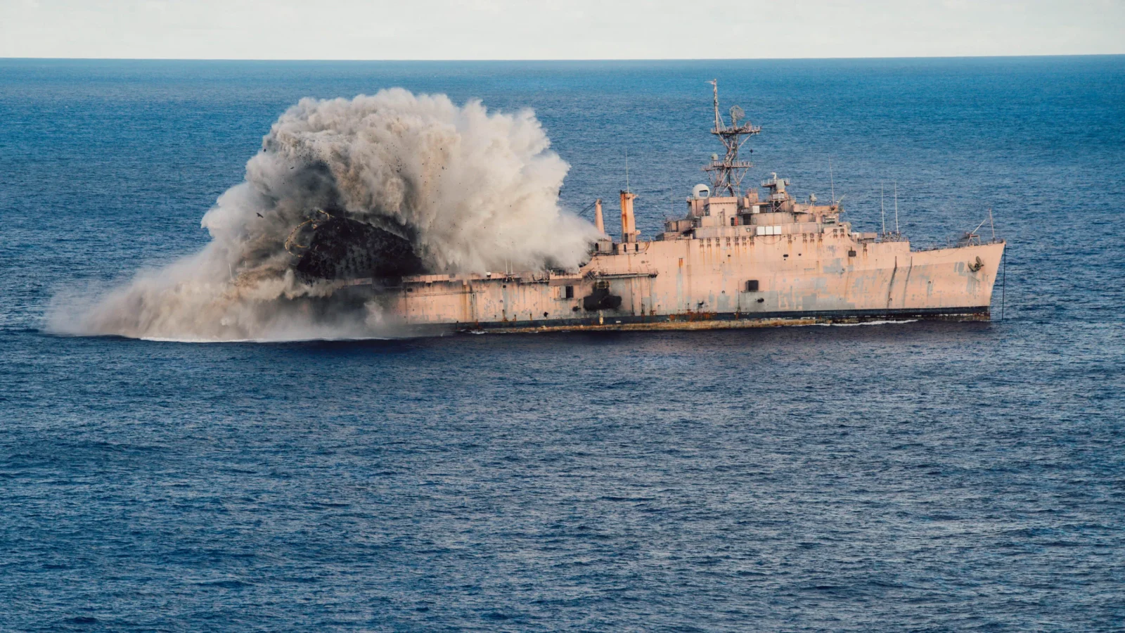 Decommissioned USS Juneau Sunk in Pacific SINKEX During Valiant Shield 2026