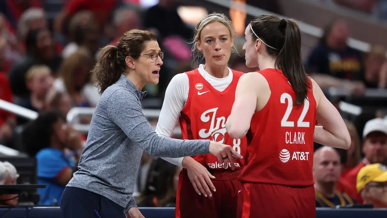 Clark, Cunningham defend White as Fever top Liberty