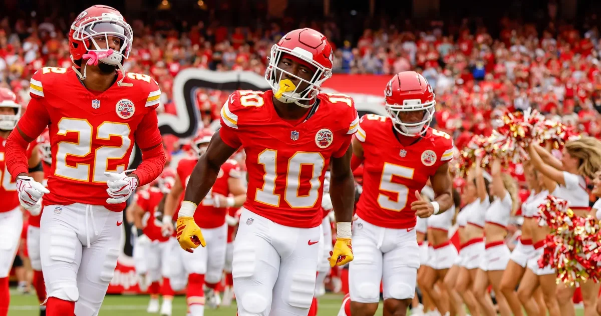 Chiefs lean into youth on 53-man roster reveal
