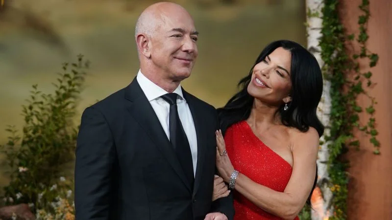 Jeff Bezos and Lauren Sánchez's Secret Venice Wedding Sparks Protests and Curiosity