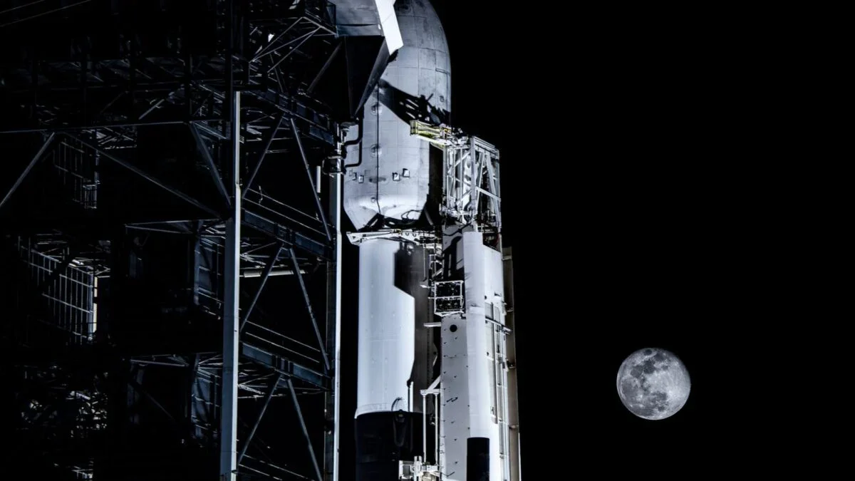 Wayward SpaceX Stage on Course to Slam Moon at Mach 7