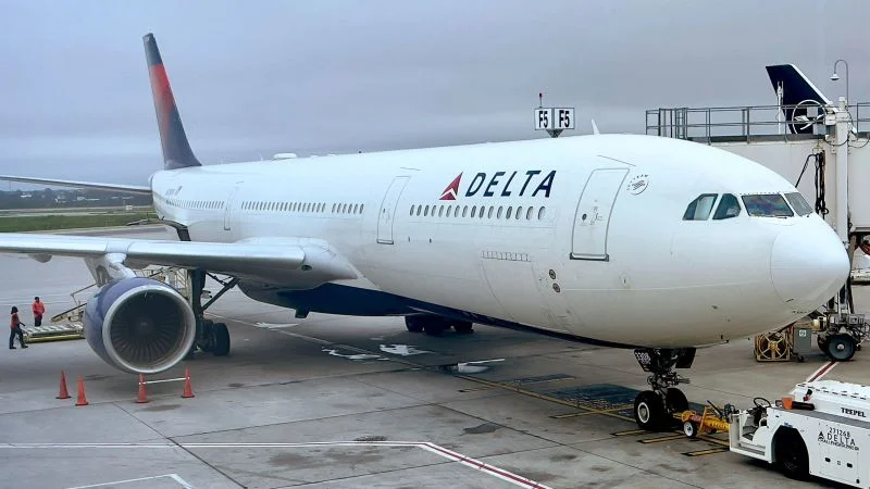 Delta Flights Face Unforeseen Challenges: Emergency Landings and Unruly Passengers
