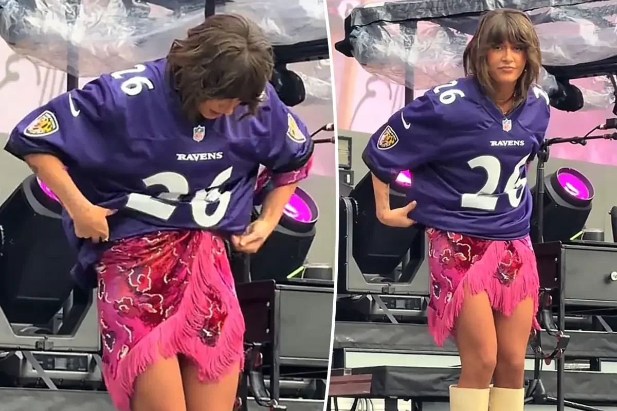Ella Langley Turns Wardrobe Mishap Into Baltimore Moment on Stage
