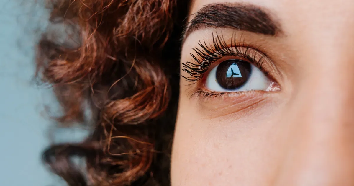 Nine Eye-Health Habits Doctors Urge You to Break