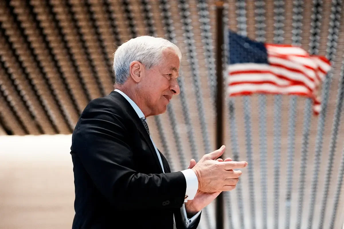 Wall Street CEOs Play Nice With NYC’s Leftward Mayor, Critics Say Real Policy Battle Barges Ahead