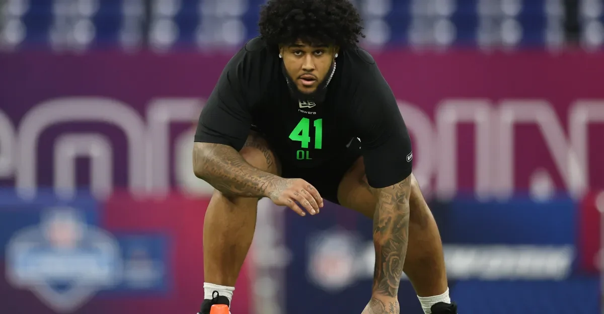 Dark-Horse Kadyn Proctor Emerges as Bengals' Potential No. 10 Pick