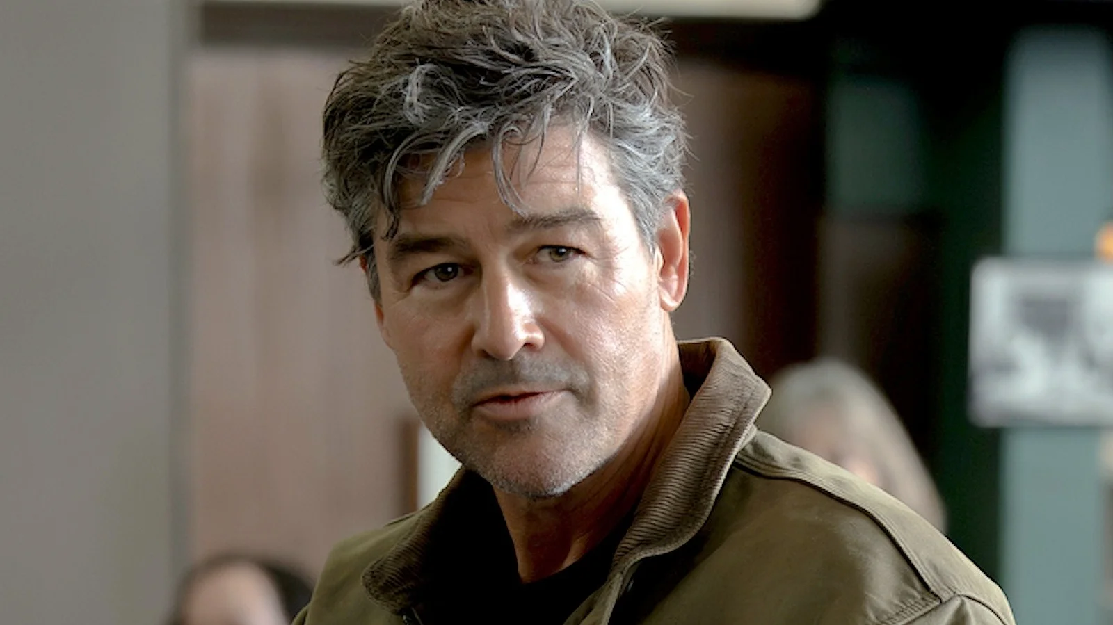 Kyle Chandler Delivers a Fresh Spin on Hal Jordan in Lanterns