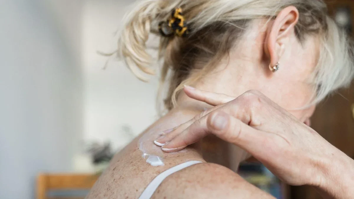 Testosterone in menopause: weighing symptom relief against risks