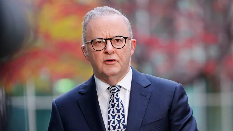 Albanese apologizes for off-color Kylie Minogue remarks on podcast