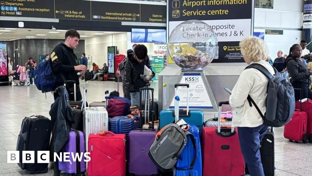 UK air-traffic glitch triggers travel chaos across major airports