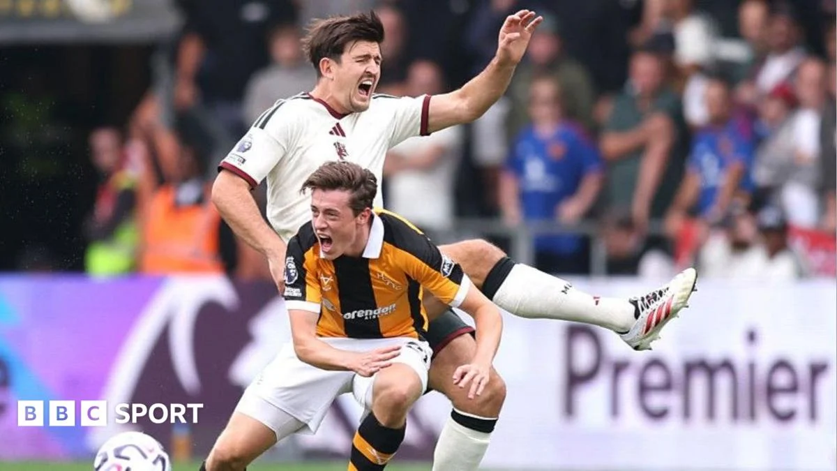 Hull City edge United 2-0 as standout performances seal win