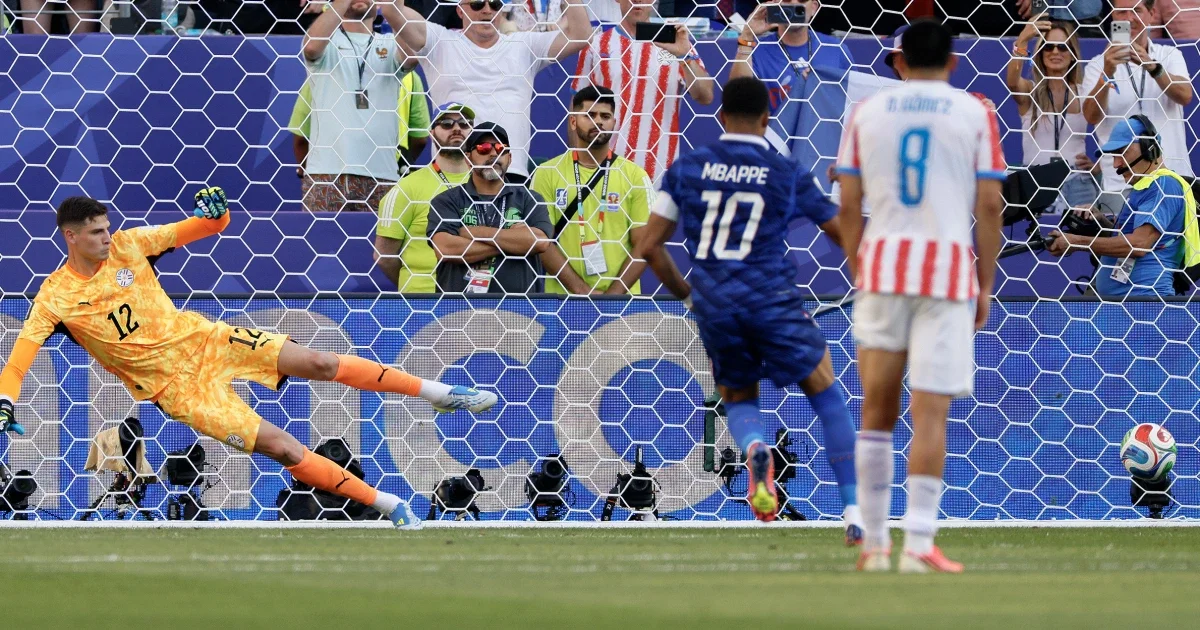 Mbappé seals France's Round of 16 win over Paraguay with decisive penalty