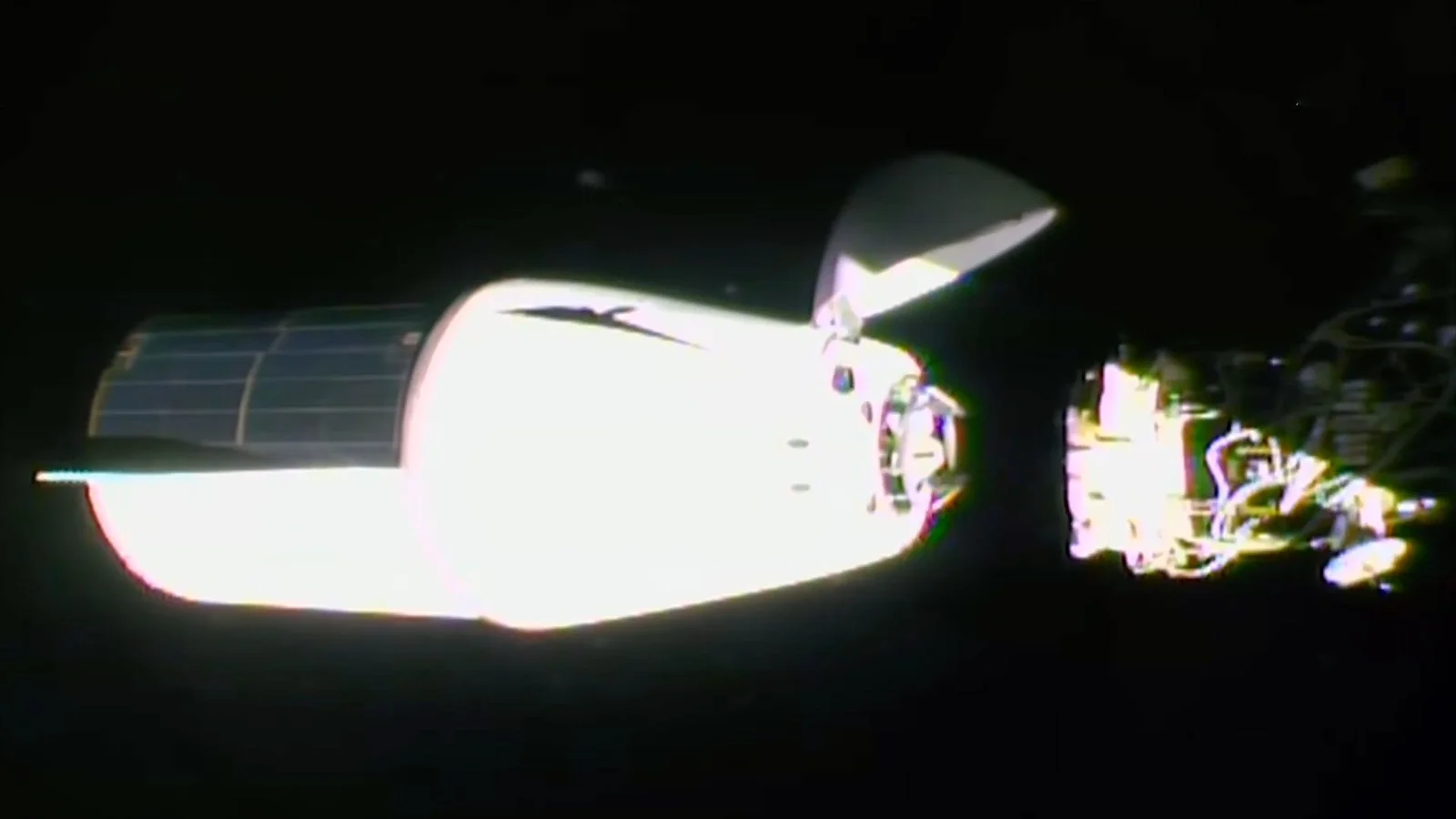 Dragon cargo ship arrives at the ISS with new science payloads