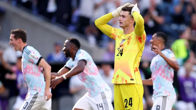 Belgium crushes USA 4-1 to book a Spain quarterfinal