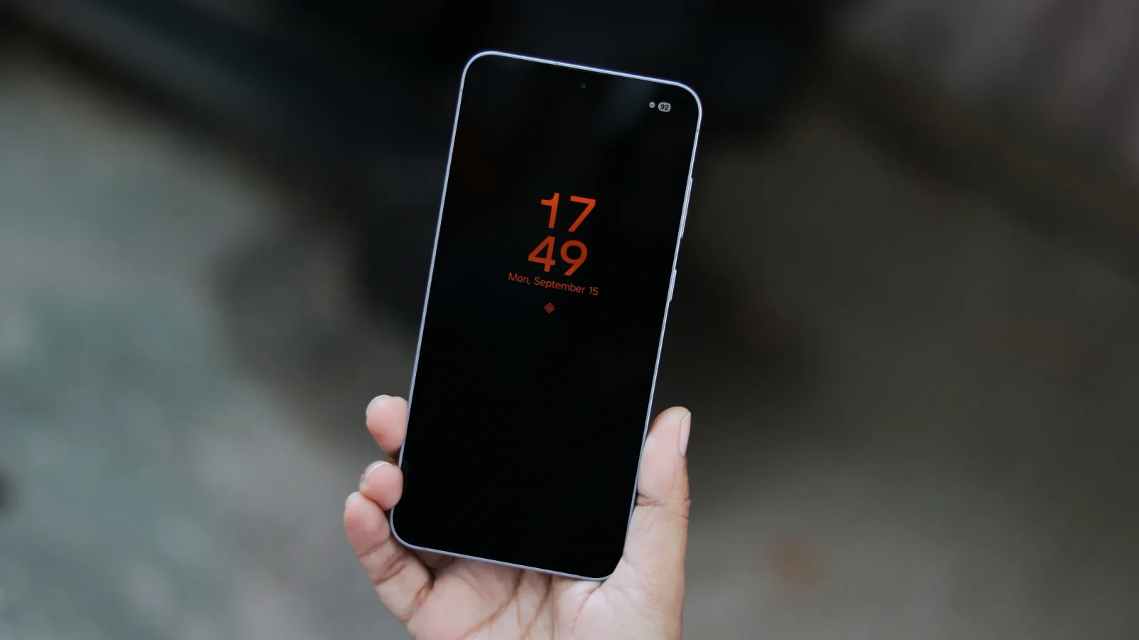 Galaxy S26 FE Emerges Ahead of Unveiling in Early Unboxing Clip