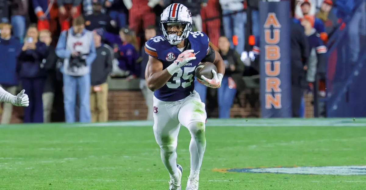 Seahawks plug RB depth with Justin Jones after Price injury