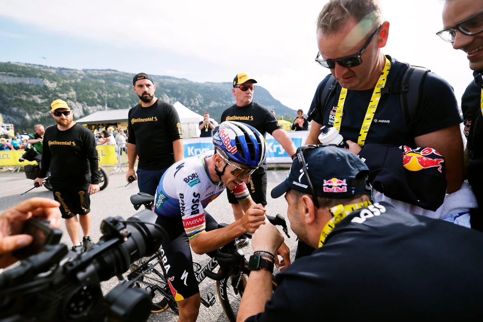 Evenepoel blasts late-night doping tests, urges CPA action after Tour stage win